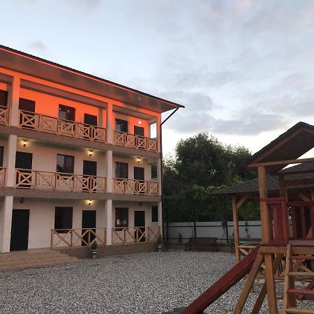 Guest House Dana Pizunda Exterior photo